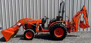 Tractor Kubota B3300SU de 33 HP con Motor Diésel, Cargador Frontal, Retroexcavadora, Tractor Compacto Utilitario para Granja - Product Image 6