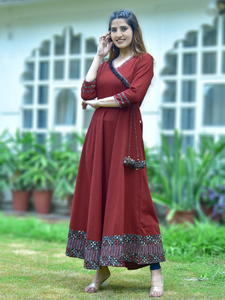 Robe Angrakha en coton imprimé pour femmes, style Anarkali, longueur mollet, col en V, manches trois quarts, tenue ethnique traditionnelle, couleur marron - Product Image 3