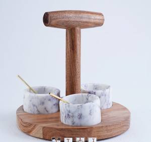 ถาดเสิร์ฟไม้ทรงกลมพร้อมขอบดีไซน์เนอร์สำหรับเสิร์ฟอาหารเคลือบด้วยผงสำเร็จรูป - Product Image 2