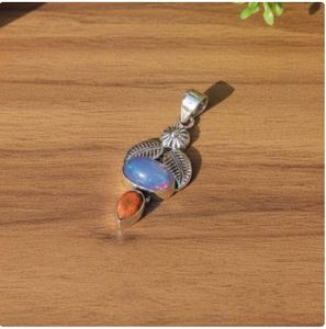 Colgante de Ópalo Azul y Ostra Espinosa Naranja, Colgante de Hoja de Plata de Ley 925, Collar con Colgante Hecho a Mano - Product Image 3