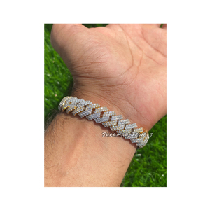 Pulsera Cubana de Diamantes Moissanite con Corte Brillante Redondo de 16.54 Quilates VVS1, Joyería Elegante y de Lujo de Primera Calidad - Product Image 1