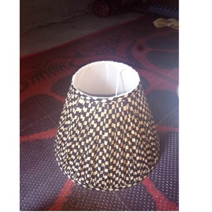 Abat-jour de lampe de nuit en tissu de lin avec cadre en métal de style rétro moderne fait à la main, écologique, pour table d'hôtel, mur - Product Image 1