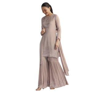 Conjunto de Chinon Sharara con lentejuelas gris cálido para recepciones de Bodas de noche elegantes al por mayor celebraciones festivas y étnicas a granel - Product Image 4