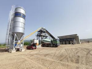 High-Capacity 240 M3/h <b>Stationary</b> Concrete Batching Plant Heavy Construction Gearbox Motor <b>Engine</b> PLC Featuring High Bearings - Product Image 2