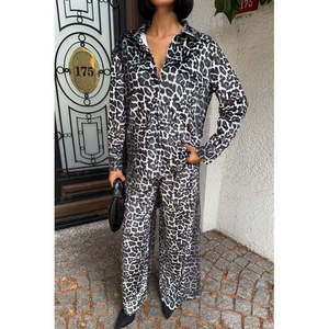 Conjunto de Terciopelo con Estampado Animal, Estilo Casual y Acogedor 9918 - Product Image 3