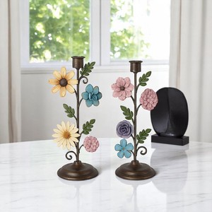Par de candelabros de flores de metal sin llama hechos a mano | Juego de 2 candelabros Multicolor Detalles florales para Navidad Pascua - Product Image 5