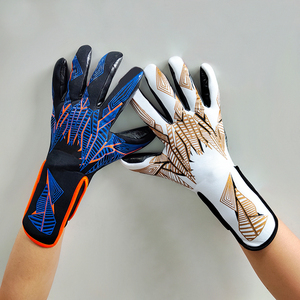 Gants de gardien de but de football en cuir professionnel avec utilisation en extérieur, poignet réglable, paume résistante aux chocs et forte adhérence - Product Image 2