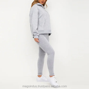 Sweat-shirt décontracté oversize en coton pour femme avec poches kangourou, logo et impression personnalisés, vêtement de détente à capuche - Product Image 5