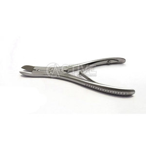 Pinces de coupe d'os de qualité supérieure pour les chirurgies orthopédiques et médicales - Product Image 1
