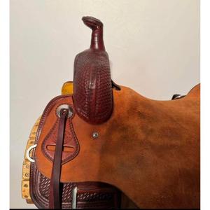 Ensemble de tack western en cuir véritable longue durée avec conchos décoratifs et rênes de finition lisse pour l'équitation pour l'exportation en vrac - Product Image 6