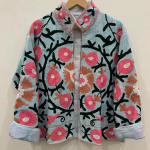 Chaqueta bordada Suzani Chaqueta tejida a mano Bomber Batwing con bolsillos Chaqueta Suzani de algodón para mujer - Product Image 1