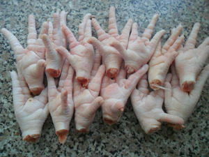 Wholesale HALAL Certified Frozen Whole Chicken UK Origin -18C Storage Offered at Low Price for Commercial Use - Product Image 4
