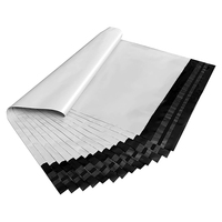 Échantillon gratuit personnalisé refermable poly givré fermeture éclair emballage en plastique chaussures T-Shirts sacs à capuche sac postal d'expédition
