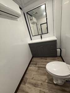 Magnifique salle de bain mobile blanche à 2 postes + LIVRAISON GRATUITE POUR TOUTES LES PERSONNES - Product Image 2