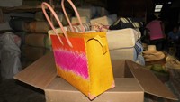 Tas pantai dengan penutup ritsleting trendi wanita dengan saku kulit bambu desain tali ganda dasi datar pewarna desain tali ganda