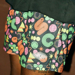 Short d'entraînement de basket-ball en maille de 5 pouces pour hommes, équipement de course à pied à séchage rapide, Streetwear anti-rides, impression DTG solide - Product Image 4