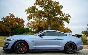 Mustang Shelby GT500 Heritage Edition 2022 ~6 800 milles, V8 suralimenté de 760 ch, pack carbone Track Pack - Product Image 3