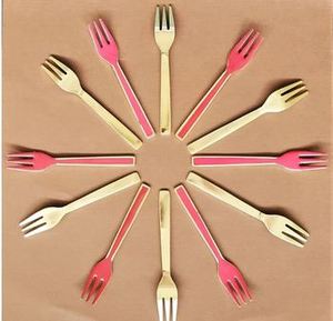 Juego de horquillas de acero inoxidable en diseño rosa y dorado con acabado elegante, perfecto para la Mesa de la cocina casera hecha a mano en la India - Product Image 2