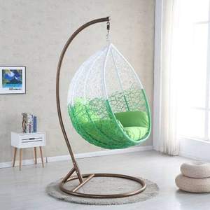 Silla Columpio de Ratán Resistente a la Intemperie con Toldo para Jardín o Terraza - Product Image 3