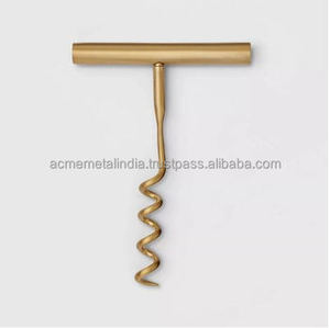 Abridor de cerveza niquelado en diseño de tubería con acabado elegante, perfecto para accesorios de camarero modernos, herramienta ligera - Product Image 3