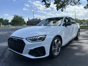 Audi A4 2024 impecablemente limpio - Product Image 4