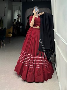 Derniers vêtements indiens et pakistanais de créateur en viscose Chanderi Silk Lahenga Choli avec travail en miroir FabZone - Product Image 4