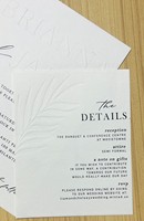 Invitations de mariage personnalisées avec bordure gaufrée, impressions dorées, lettrage en relief, cadre glamour, invitations gaufrées