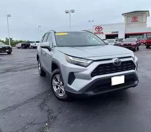 RAV4s XLE Premium AWD SUV Usado, 5 Asientos, Modelo 2021, Funcionando Perfectamente al 100%, Sin Accidentes, 1 Año de Garantía - Product Image 3