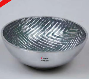 Hibou de service en aluminium fini argent de qualité supérieure pour restaurant et bar d'hôtel - Product Image 1