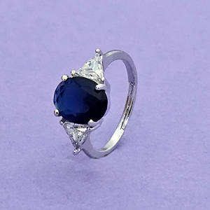 Anillo de moda delicado de circonita cúbica con baño de rodio a un precio razonable - Product Image 2