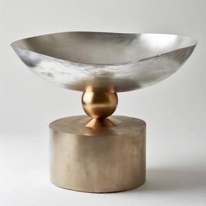 NobleLine Tazón de mesa de latón Majestad imperial Hecho a mano Royal Gold-Leaf Esmalte Tazón para servir Símbolo de lujo atemporal y gracia - Product Image 2