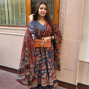 Heavy Designer Party Wear Algodón puro Hermoso Ajrakh Print Work Anarkali Kurta con manga larga y emparejado con pantalón Dupatta - Product Image 1