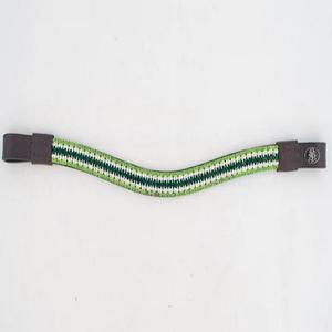 Bandeau à sourcils en cuir en forme de vague marron havane ou noir avec 5 rangées de cristaux décoratifs bleus et blancs en métal. - Product Image 3