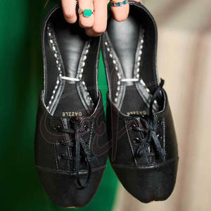 Brogues pour femmes de haute qualité en gros, taille et couleur personnalisées, légers, en cuir véritable - Product Image 3