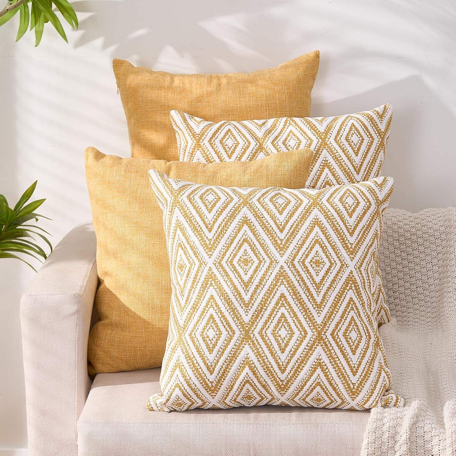 สีเหลือง