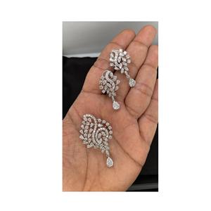 Ensemble boucle d'oreille et pendentif en diamant naturel de certification IGI fabriqué en diamant naturel avec pureté VS Si pour l'utilisation de cadeaux de bride bijoux de mode - Product Image 1