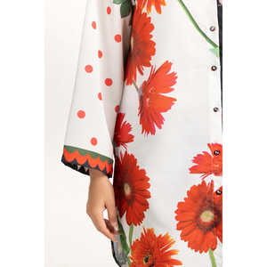 Camisa Informal con Estampado Floral en Color Blanco Hueso, de Poliéster y Cambray, para Mujer, para la Temporada de Primavera/Verano - Product Image 2