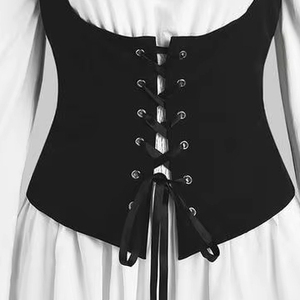 Corset en cuir véritable Parfait pour l'entraînement à la taille et le style Vegan Edgy Chic et sans cruauté Élégance intemporelle pour toute occasion - Product Image 1
