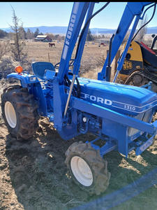 TRACTOR FORD 1310 USADO 4X4 DIÉSEL CON CARGADOR Y SEGADORA, ENTREGA GRATUITA - Product Image 2