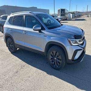 VOLKSWAGEN TAOS HIGHLINE 1.5T 2022 D'OCCASION (LHD/RHD) - Product Image 1