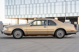 1984 Lincoln Continental Mark VII Bill Blash Edition - Product Image 3