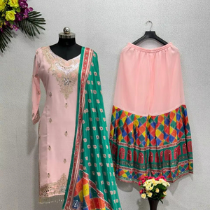 Costume garara de qualité supérieure et costume sharara en faux tissu georgette avec séquence chine travail miroir et fantaisie lase pour dames - Product Image 1