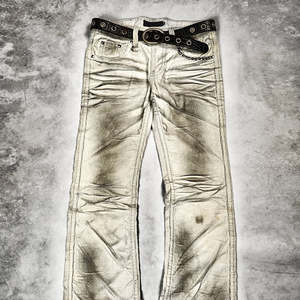 2026 Vintage <b>White</b> Denim High Waist Cargo <b>Jeans</b> Stone Wash Patchwork Design Custom Logo Embroidery Hip-Hop Style with Rivets - Product Image 5