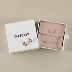 NUOYI Boîte à bijoux en microfibre de velours avec logo personnalisé Petite boucle d'oreille Bracelet Collier Pochette cadeau avec tampon d'insertion - Product Image 4