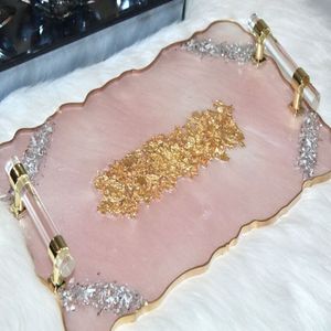 Plateau en résine unique fabriqué à la main design artistique idéal pour salle à manger cuisine espace de vie ou pièce maîtresse d'occasion spéciale - Product Image 2