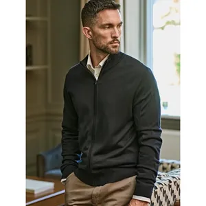 Sweat-shirts et sweats à capuche promotionnels en laine mérinos tricotée sur mesure avec fermeture éclair intégrale pour le merchandising - Product Image 2