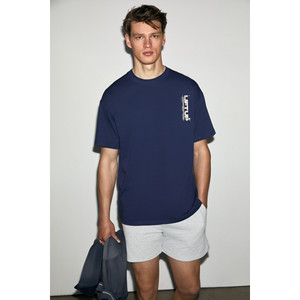 เสื้อยืดโอเวอร์ไซส์ผ้าฝ้ายออร์แกนิก 100% พิมพ์ลายสำหรับผู้ชาย GRIMELANGE ANTONIO - Product Image 5