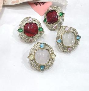 ต่างหูแฟชั่นคุณภาพดี ชุบทอง ดีไซน์ทันสมัย สไตล์โดดเด่น เหมาะสำหรับงานแต่งงานและงานปาร์ตี้ สำหรับผู้หญิงและเด็กผู้หญิง - Product Image 2