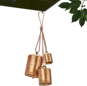 Campanas de vaca Vintage de Metal de último diseño, campana colgante de cuerda de yute hecha a mano, campanas de vaca de la suerte rústicas de oro antiguo - Product Image 1