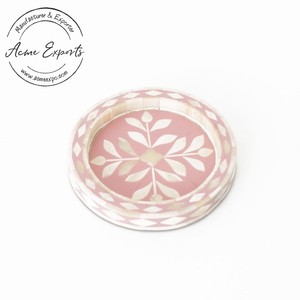 Plateau rond élégant en incrustation noir et blanc pour bijoux ou décoration Conception artisanale Améliore le style de vanité et de table - Product Image 3